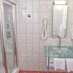 Creina Hotel