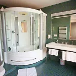 Creina 4*