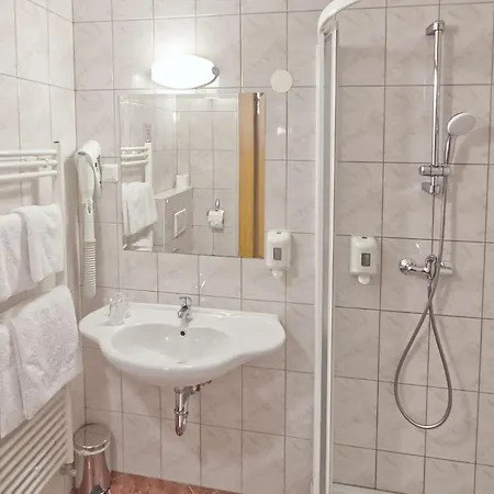 Creina Hotel 4*