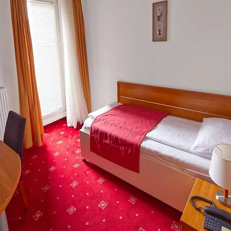 Creina 4* كراني