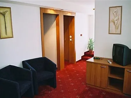 Creina Hotel 4*