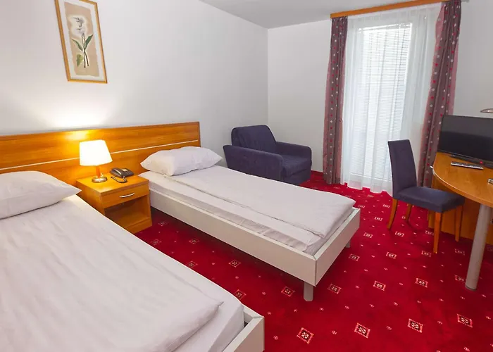 Hotel Creina 4*